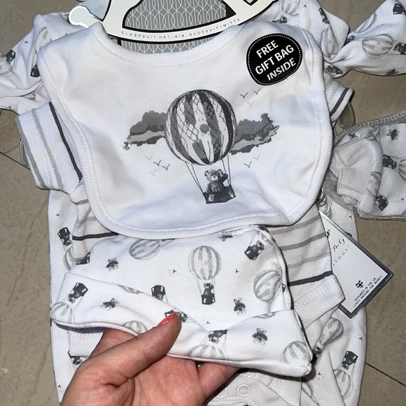 Newborn gift set - Picture 3 of 3